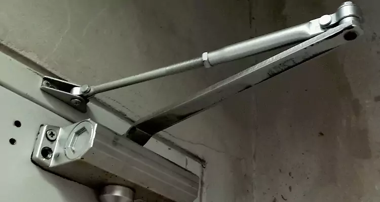 Door Closer Parallel Arm Installation in Royal Palm Beach, FL