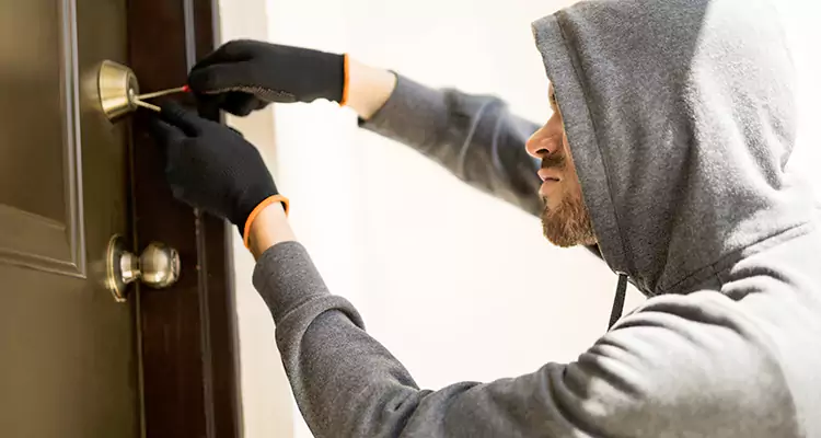 Emergency Motel Lock Repairs—Available 24/7 in Royal Palm Beach, FL