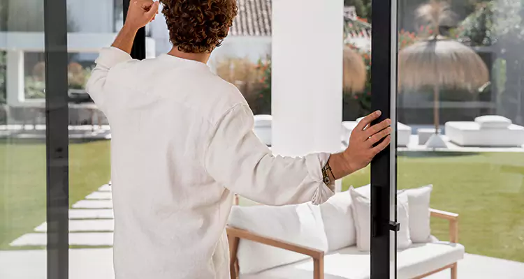 Sliding Screen Door Maintenance for Closing Issues in Royal Palm Beach, FL